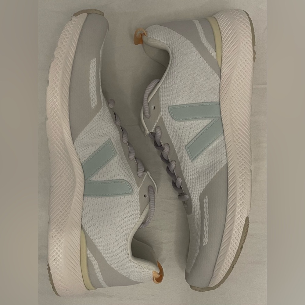 Veja - Impala Engineered, Mesh Eggshell Menthol - image 4